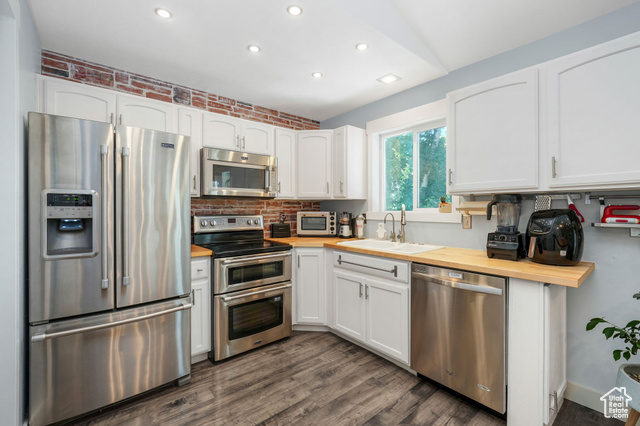 Photo 14 for MLS #2103679 at 435 E 600 North