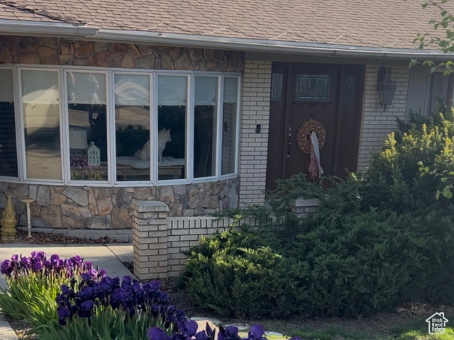 3404 E ENCHANTED HILLS DR, Salt Lake City UT 84121