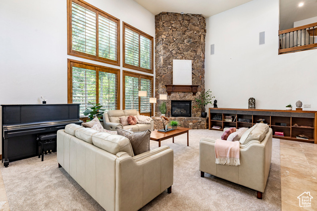 Photo 3 for MLS #2103689 at 3239 Creek Rd