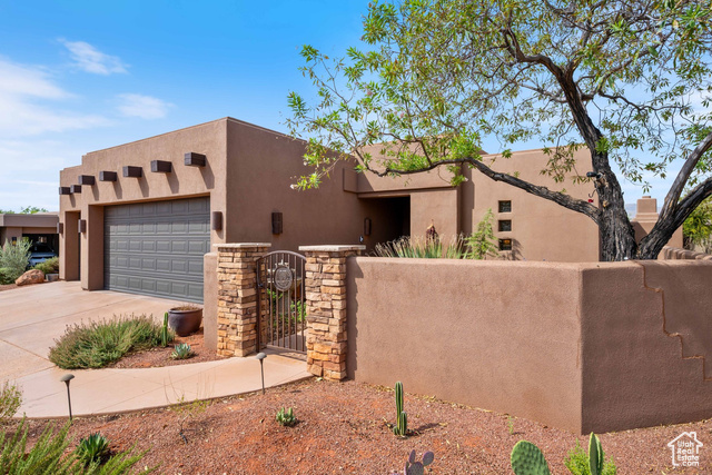 Photo 3 for MLS #2103690 at 2329 N Cohonina Trl