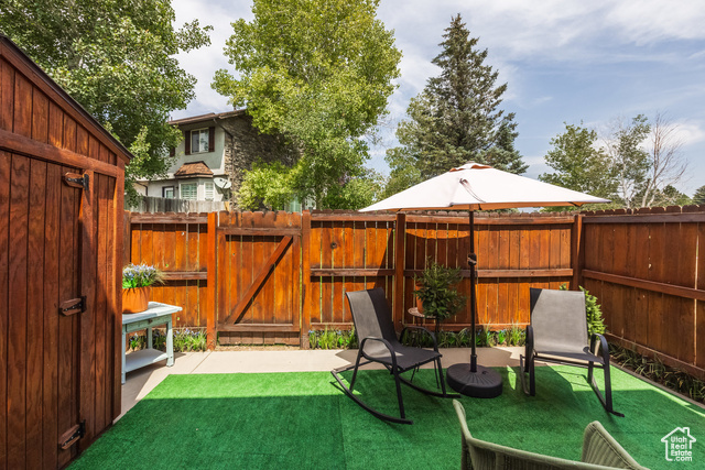 Photo 15 for MLS #2103691 at 893 Zurich Ln