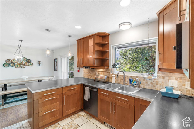 Photo 10 for MLS #2103709 at 2782 E Brinton Way
