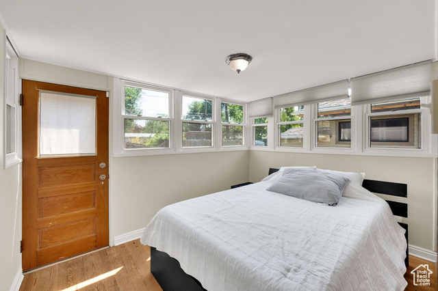 Photo 12 for MLS #2103713 at 352 E Garfield Ave