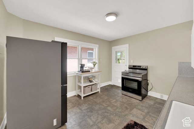 Photo 13 for MLS #2103713 at 352 E Garfield Ave