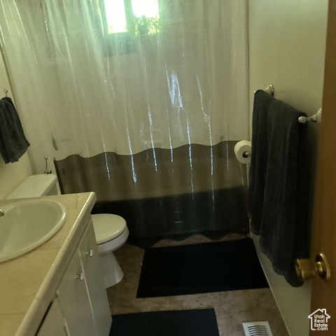 Photo 11 for MLS #2103717 at 938 E Lowell Ave