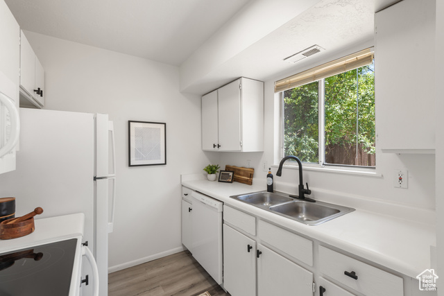 Photo 3 for MLS #2103732 at 241 E Crestone Ave #16A
