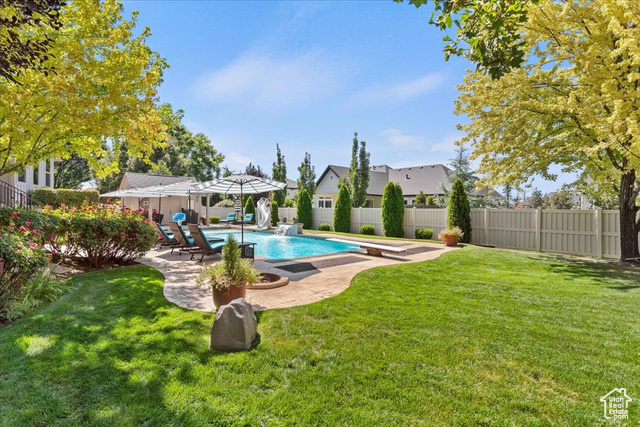 Photo 45 for MLS #2103733 at 129 N Mountain Vistas Rd