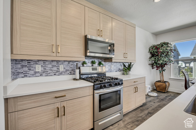 Photo 7 for MLS #2103790 at 4162 W Gate Keeper Dr #705