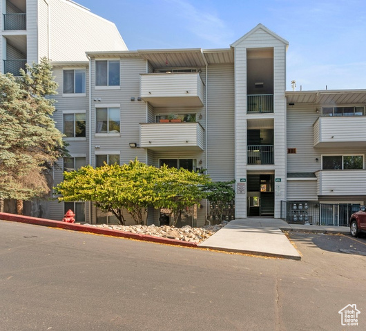 Photo 15 for MLS #2103812 at 525 S 900 East #B2