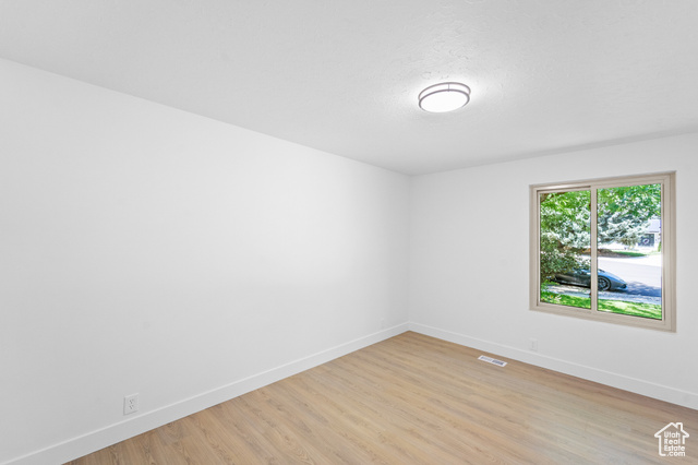 Photo 23 for MLS #2103814 at 1644 E Pebble Beach Cir