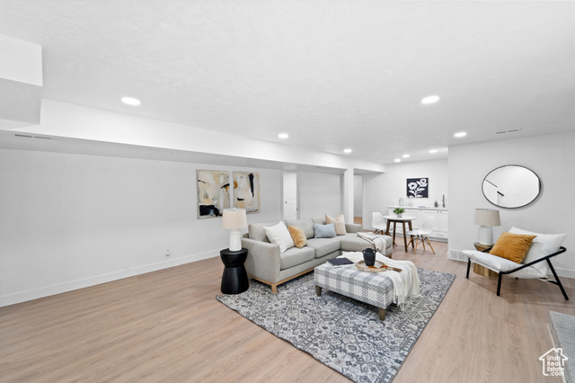 Photo 29 for MLS #2103814 at 1644 E Pebble Beach Cir