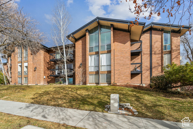 Photo 20 for MLS #2103823 at 251 S 700 East #11