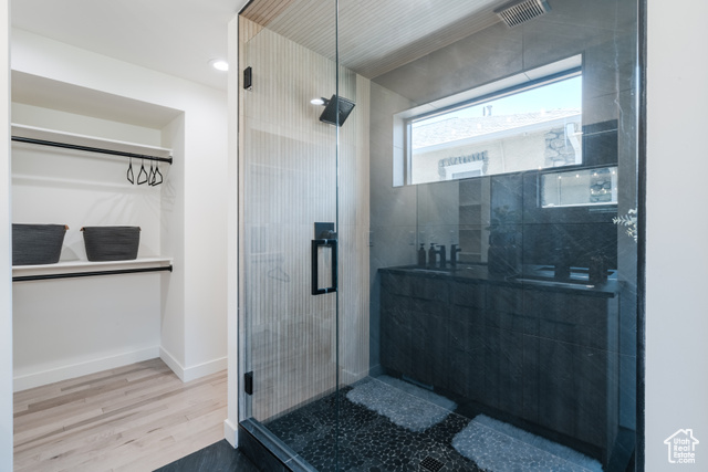 Photo 21 for MLS #2103871 at 707 E 9th Ave