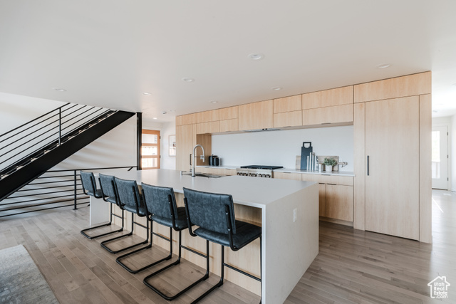 Photo 10 for MLS #2103871 at 707 E 9th Ave