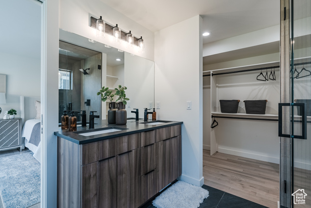 Photo 19 for MLS #2103871 at 707 E 9th Ave