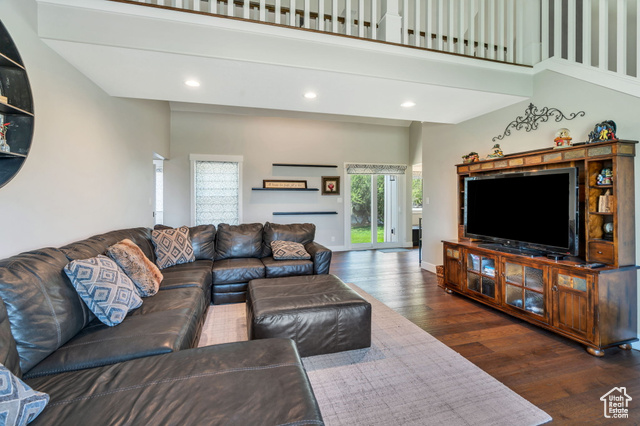 Photo 14 for MLS #2103874 at 3936 Foothill Dr
