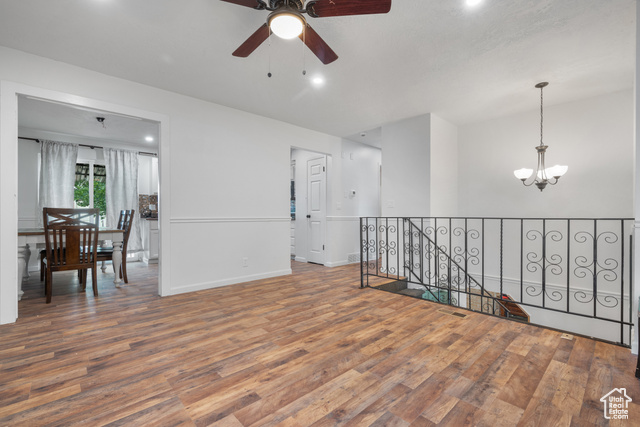 Photo 5 for MLS #2103904 at 3305 W Kingsbrook Ave