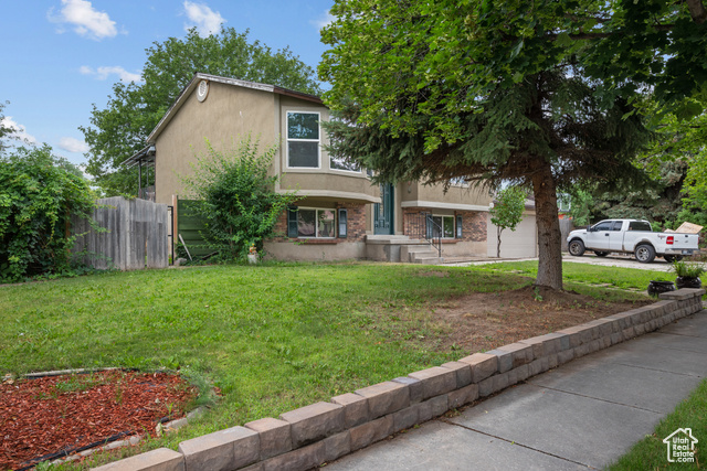 Photo 19 for MLS #2103904 at 3305 W Kingsbrook Ave