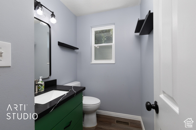 Photo 13 for MLS #2103908 at 26 S 1185 East