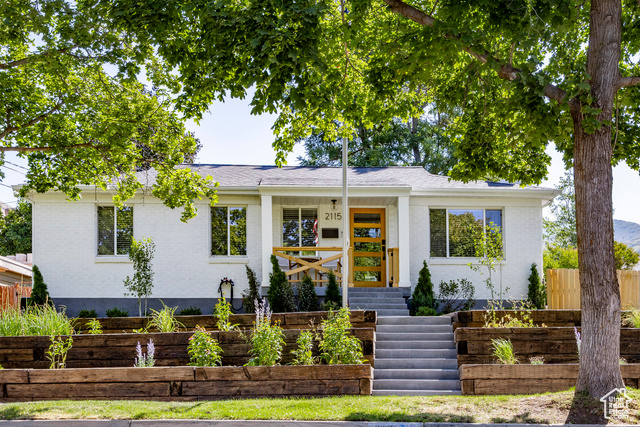 Photo 31 for MLS #2103918 at 2115 S Wyoming St