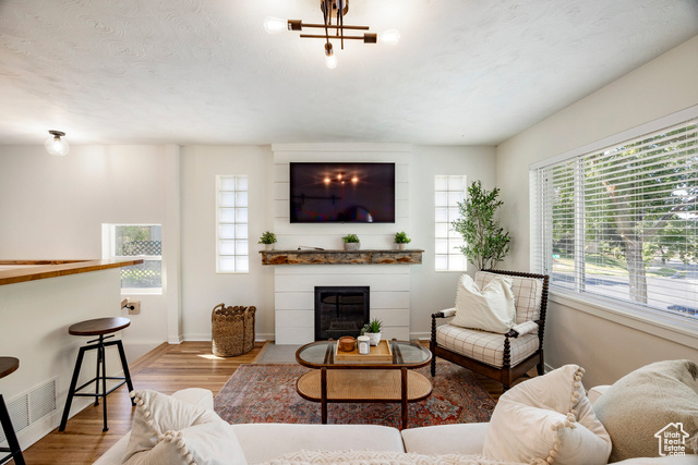 Photo 2 for MLS #2103918 at 2115 S Wyoming St