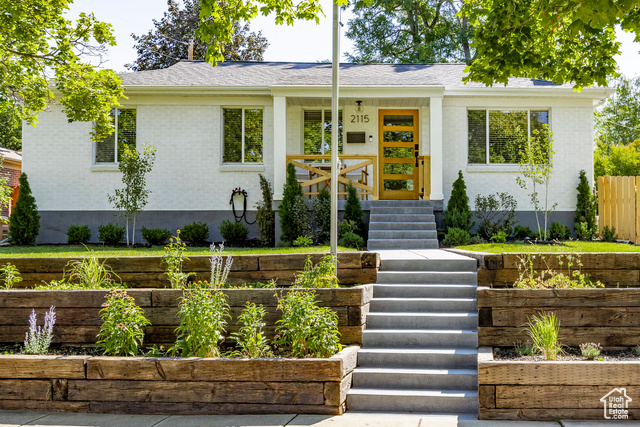 Photo 39 for MLS #2103918 at 2115 S Wyoming St