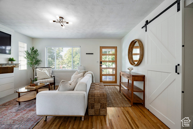 Photo 4 for MLS #2103918 at 2115 S Wyoming St