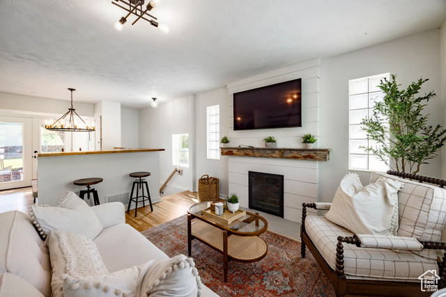 Photo 3 for MLS #2103918 at 2115 S Wyoming St