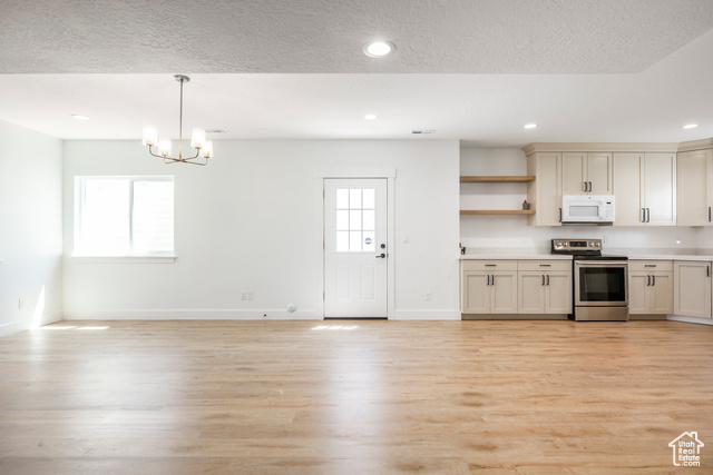 Photo 35 for MLS #2104008 at 2039 S Roan Ave