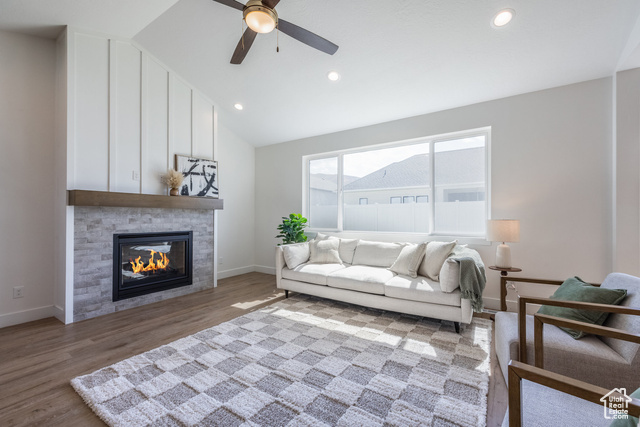 Photo 10 for MLS #2104008 at 2039 S Roan Ave