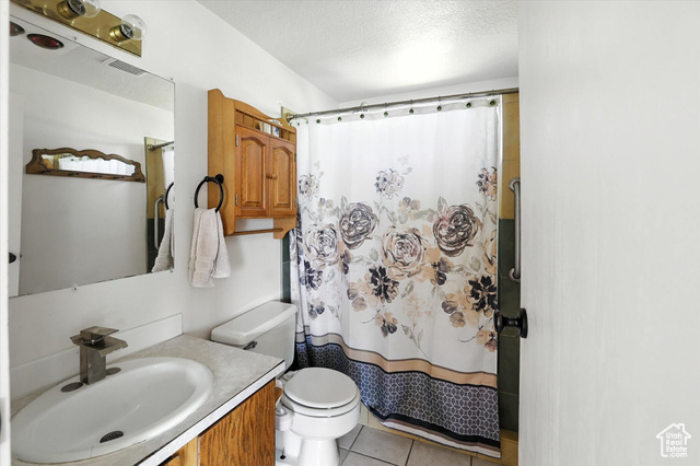Photo 31 for MLS #2104019 at 2306 S Pelican Pond Rd