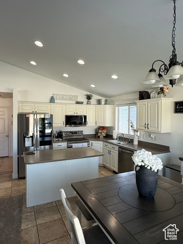 Photo 3 for MLS #2104036 at 1918 S 2465 West