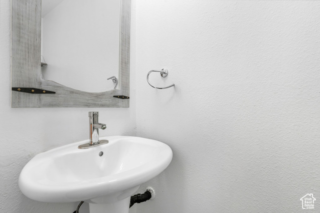 Photo 16 for MLS #2104043 at 5508 S Willow Ln