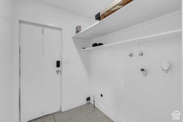 Photo 13 for MLS #2104152 at 4696 S Aspen Ln #303