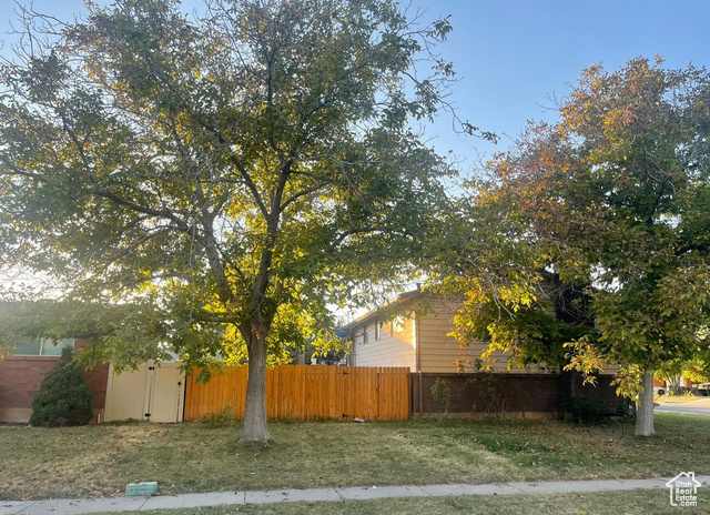 Photo 11 for MLS #2104177 at 2411 W 4900 South