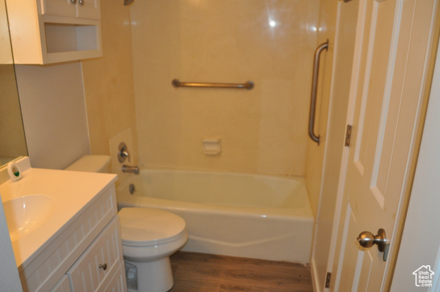 Photo 9 for MLS #2104213 at 1633 N Woodland Dr