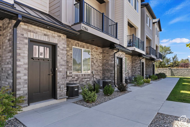 1286 E 1640 S, Ogden UT 84404