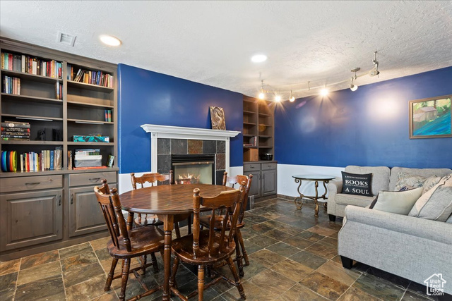 Photo 3 for MLS #2104248 at 794 N Valeria Dr