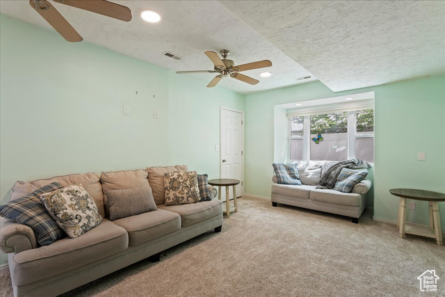 Photo 11 for MLS #2104248 at 794 N Valeria Dr