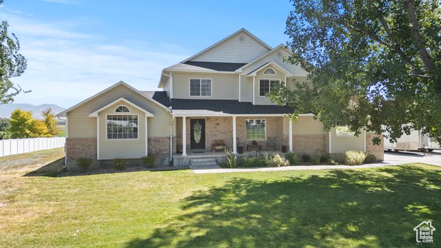 Photo 2 for MLS #2104250 at 518 N 220 East