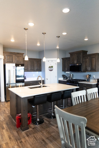 Photo 5 for MLS #2104253 at 418 S Cardon Ridge Way