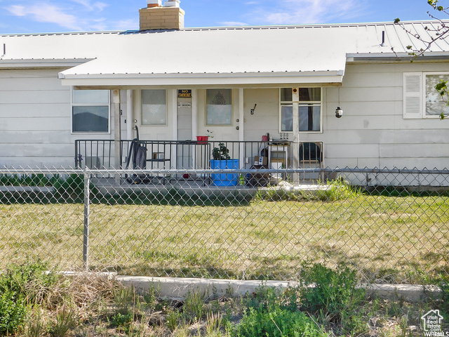 Photo 2 for MLS #2104262 at 165 W 250 North