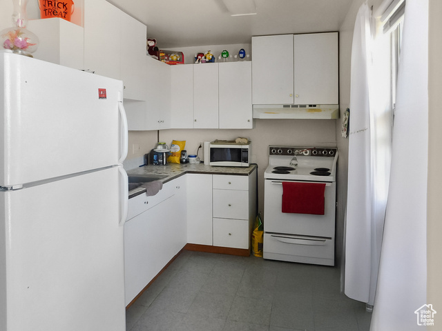Photo 5 for MLS #2104262 at 165 W 250 North