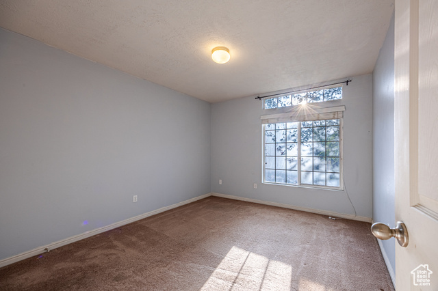 Photo 14 for MLS #2104263 at 475 N Redwood Rd #49