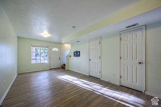 Photo 12 for MLS #2104263 at 475 N Redwood Rd #49