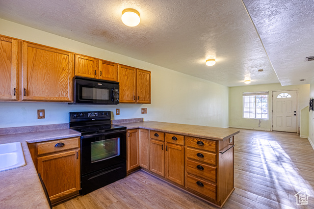 Photo 7 for MLS #2104263 at 475 N Redwood Rd #49