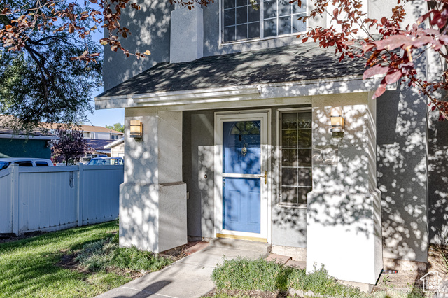 Photo 2 for MLS #2104263 at 475 N Redwood Rd #49