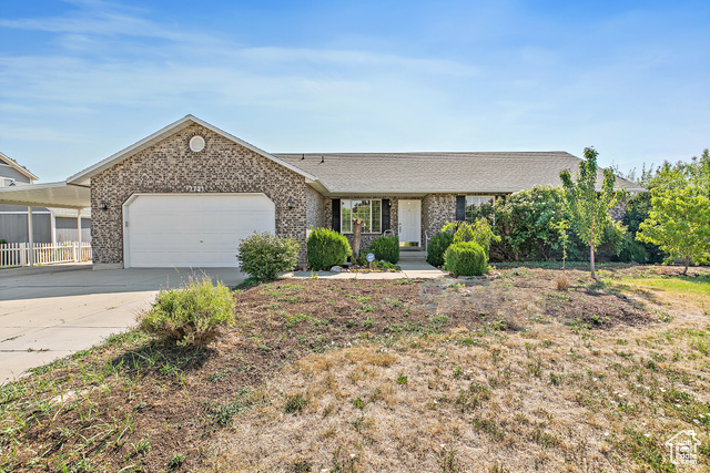 7721 S SUNSET CIR, West Jordan UT 84084