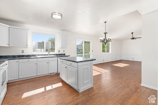 Photo 12 for MLS #2104264 at 7721 S Sunset Cir