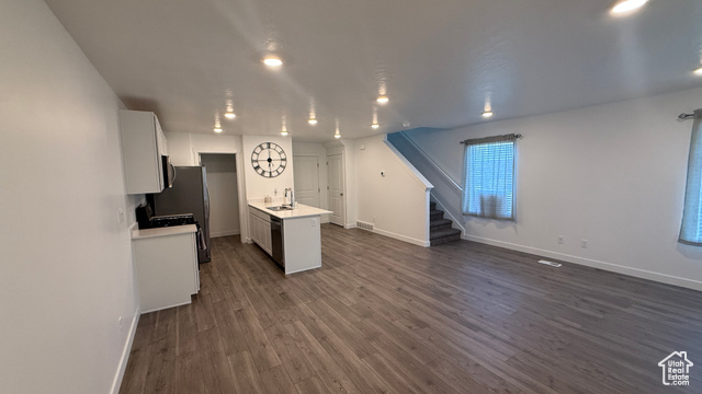 Photo 6 for MLS #2104273 at 661 W 1920 South #1072